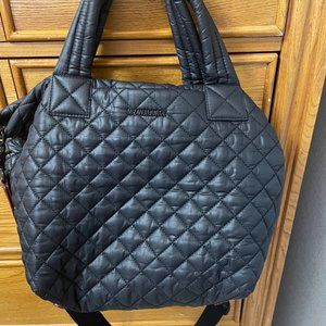 Black Small Metro Tote Deluxe